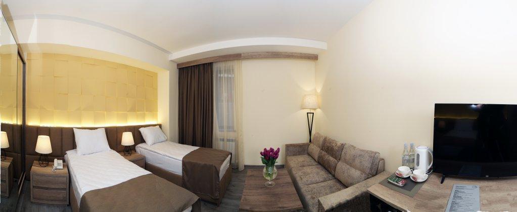 Mandarin Hotel Yerevan Luaran gambar