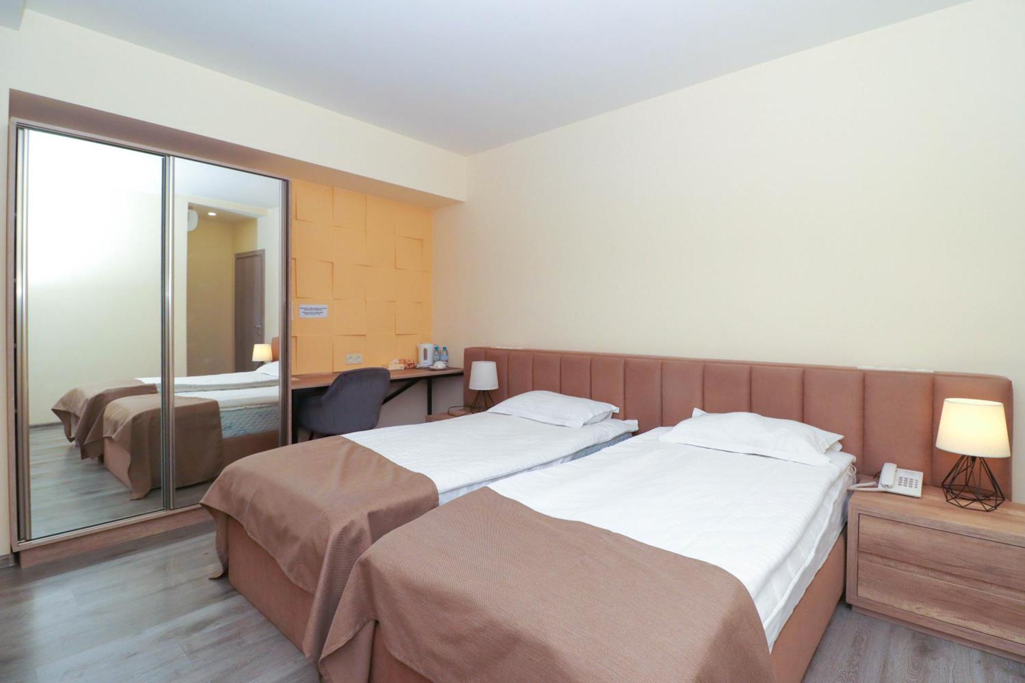 Mandarin Hotel Yerevan Luaran gambar