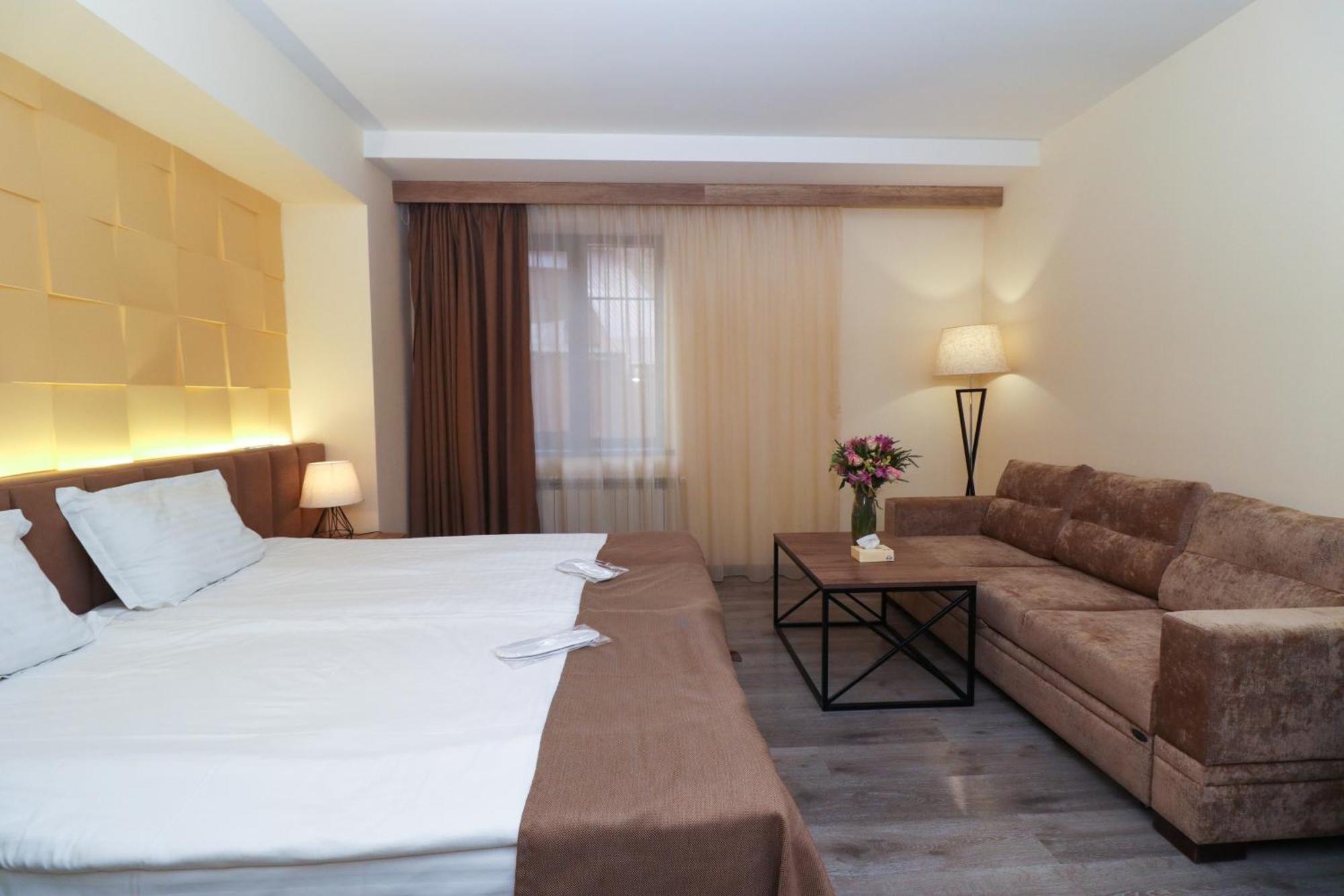 Mandarin Hotel Yerevan Luaran gambar
